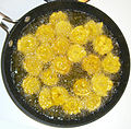 osmwiki:File:Fryingplantains10-28-06.jpg